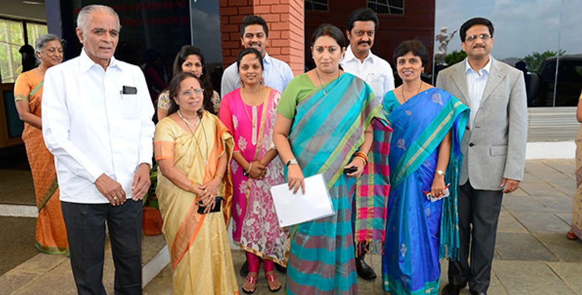 SIU welcomes Shrimati Smriti Zubin Irani